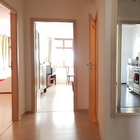 Above The 2 Comfortable בית נופש פירנה