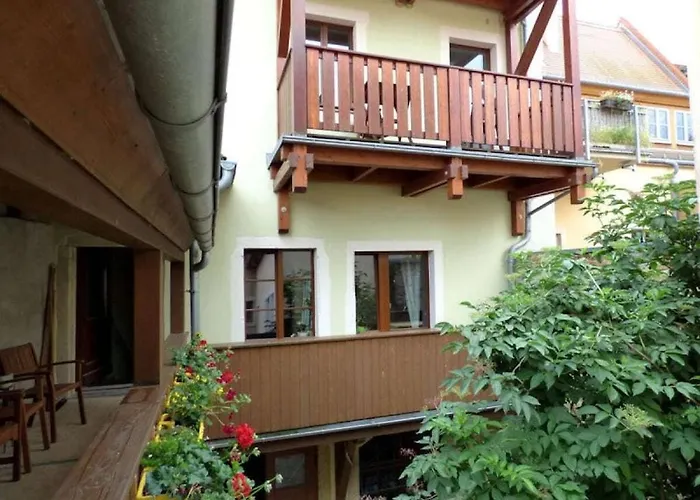 Above The 2 Comfortable 別荘 ピルナ